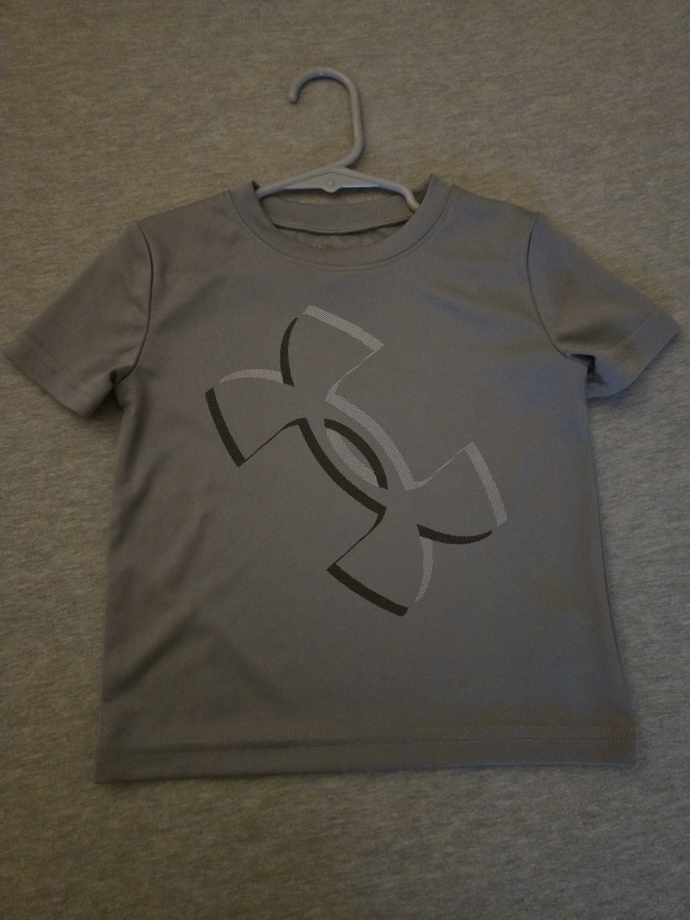 24 Month Under Armour Boys' Grey Logo Performance Tee - Never Worn